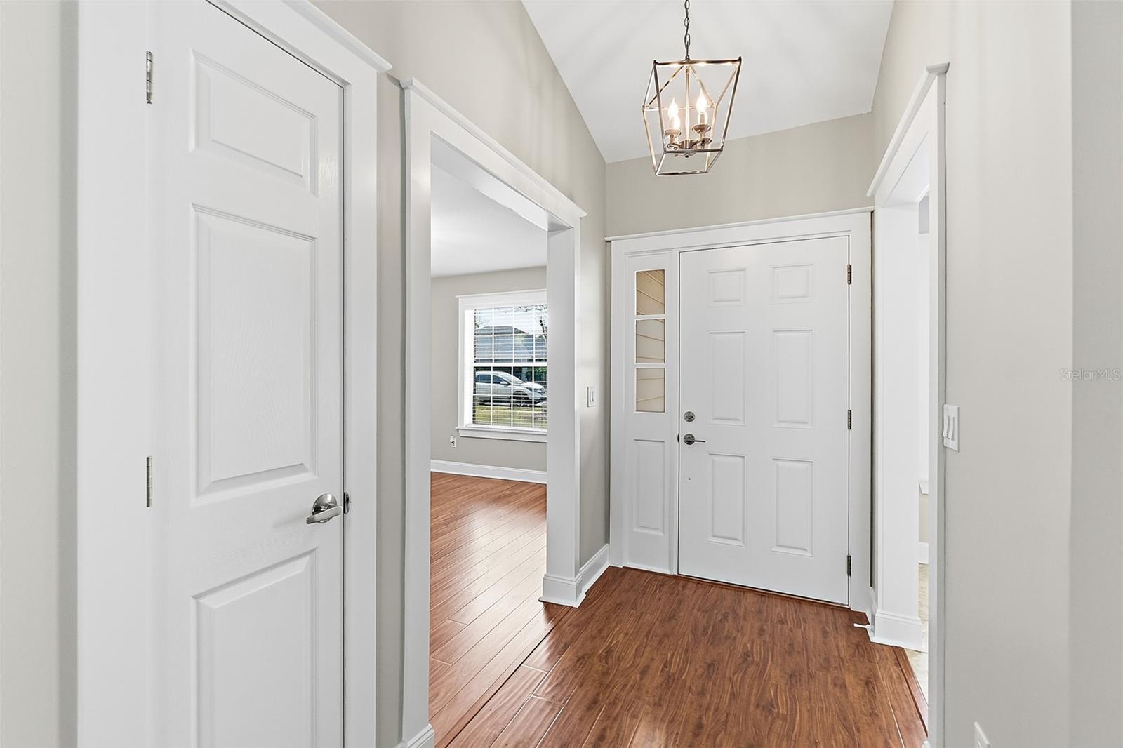 Image 2 of 51 For 2143 Hovington Circle E