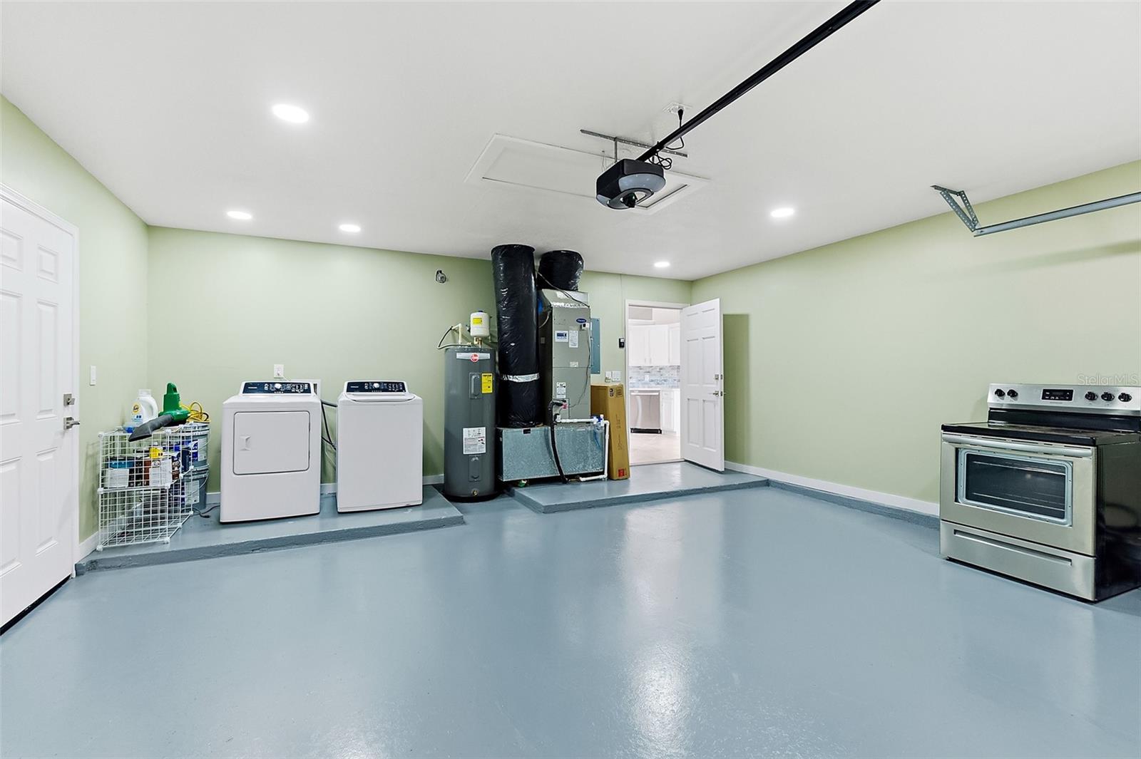 Image 28 of 51 For 2143 Hovington Circle E