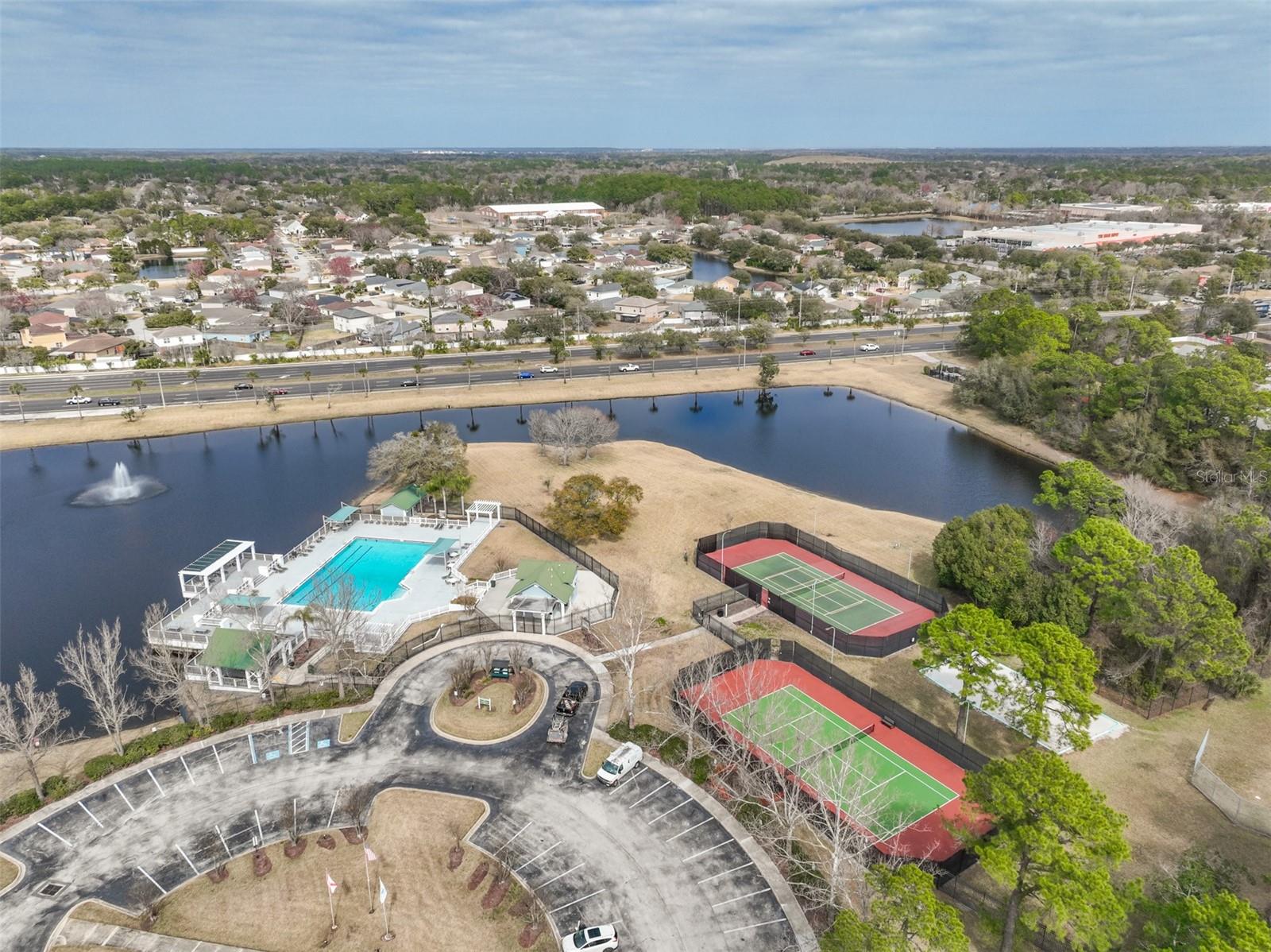 Image 34 of 51 For 2143 Hovington Circle E