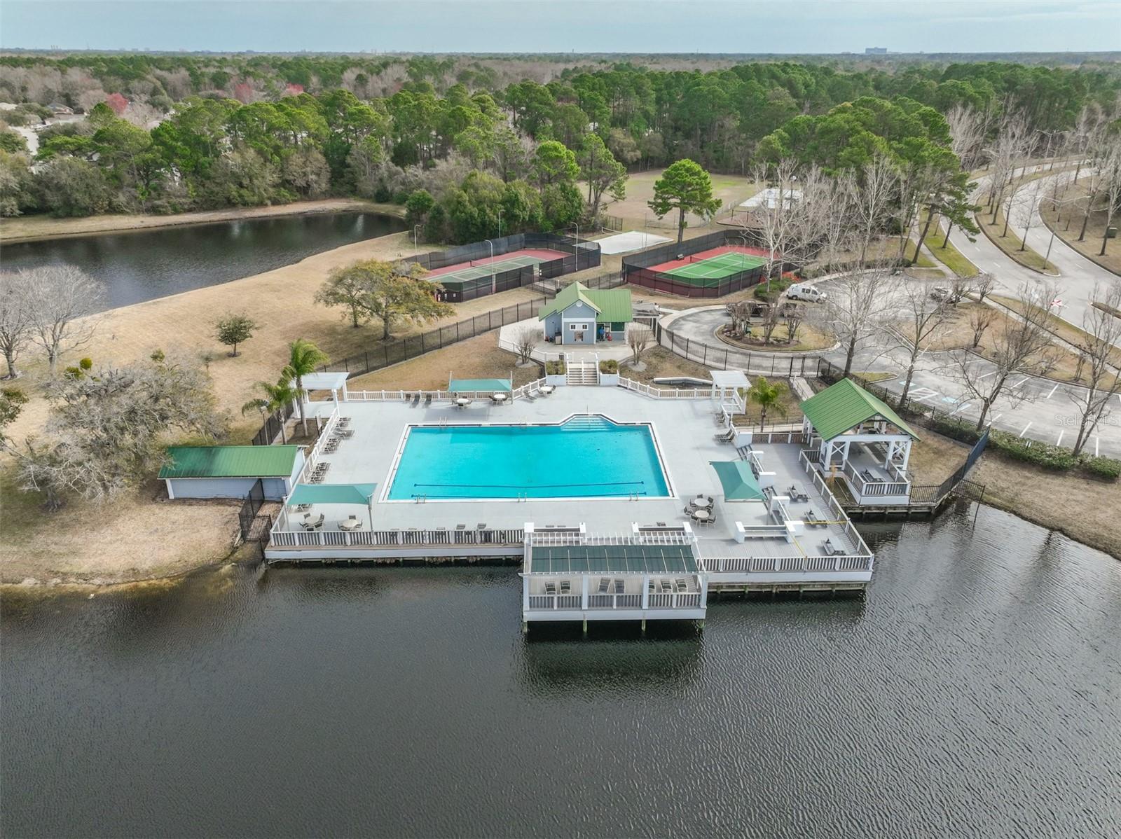 Image 38 of 51 For 2143 Hovington Circle E