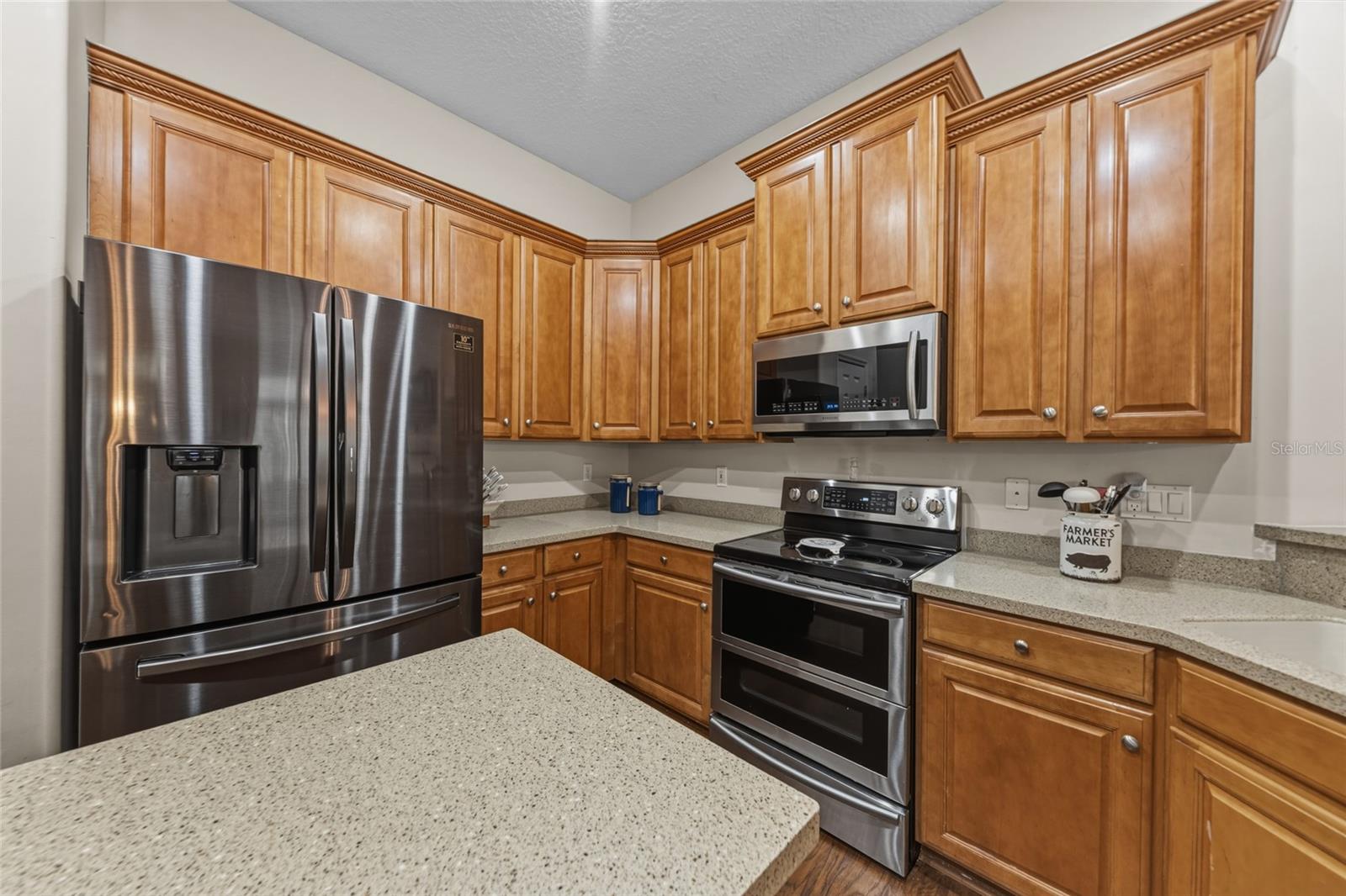 Image 10 of 39 For 8664 Derry Drive