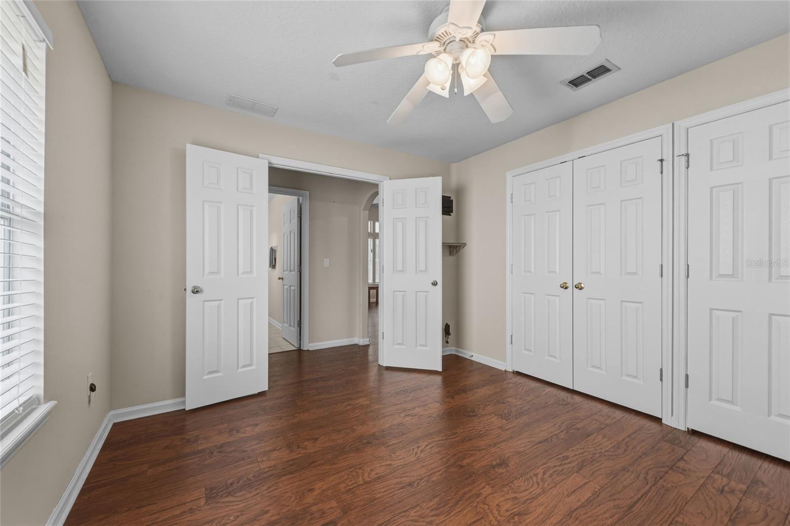 Image 19 of 39 For 8664 Derry Drive