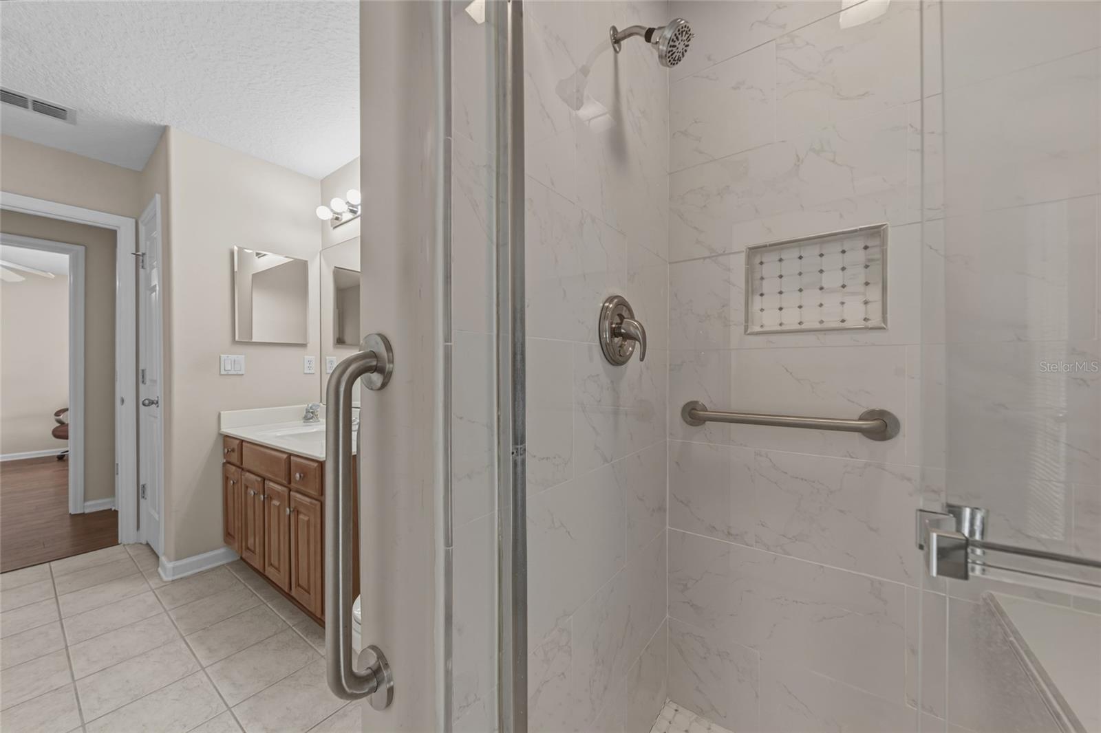 Image 21 of 39 For 8664 Derry Drive