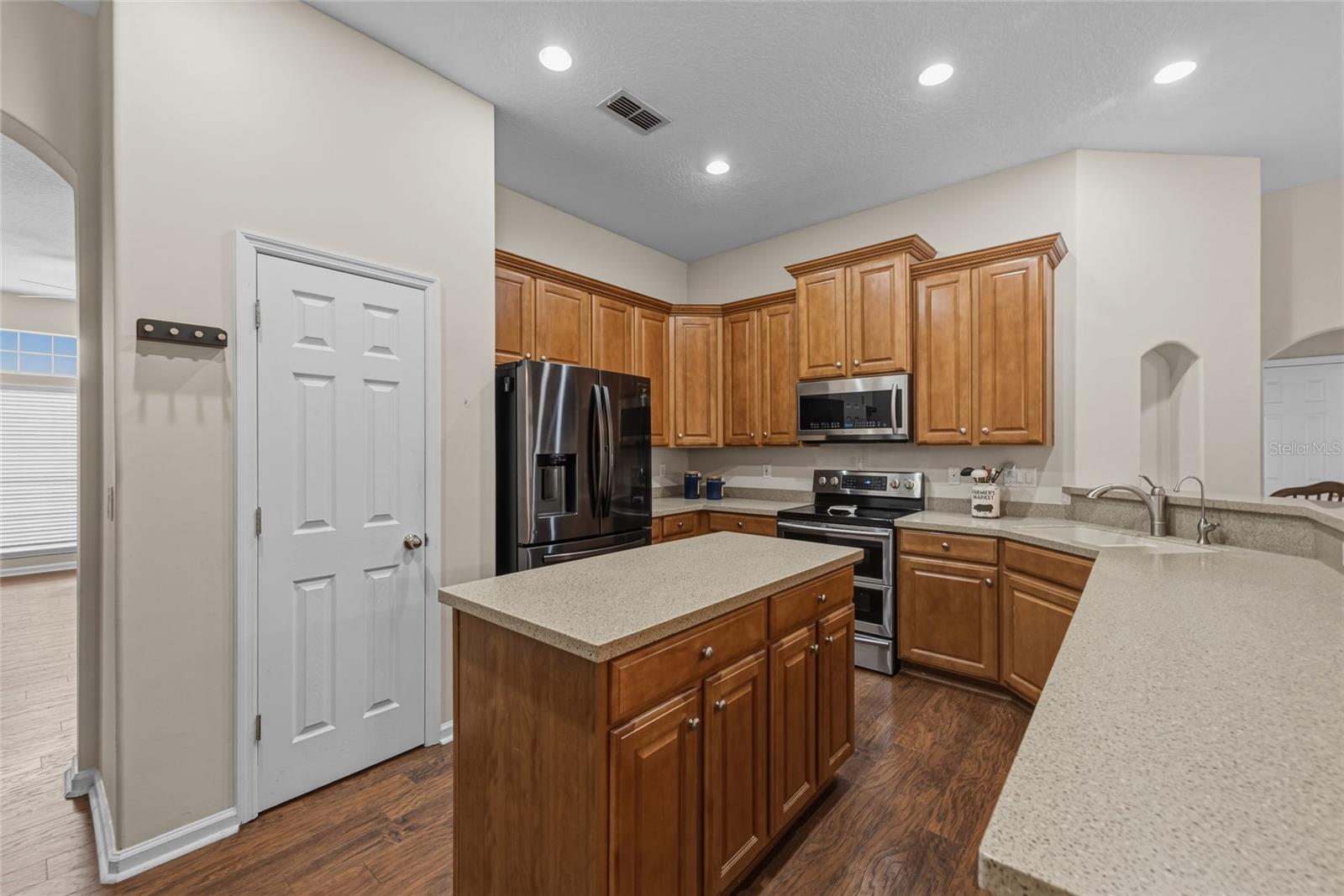 Image 8 of 39 For 8664 Derry Drive