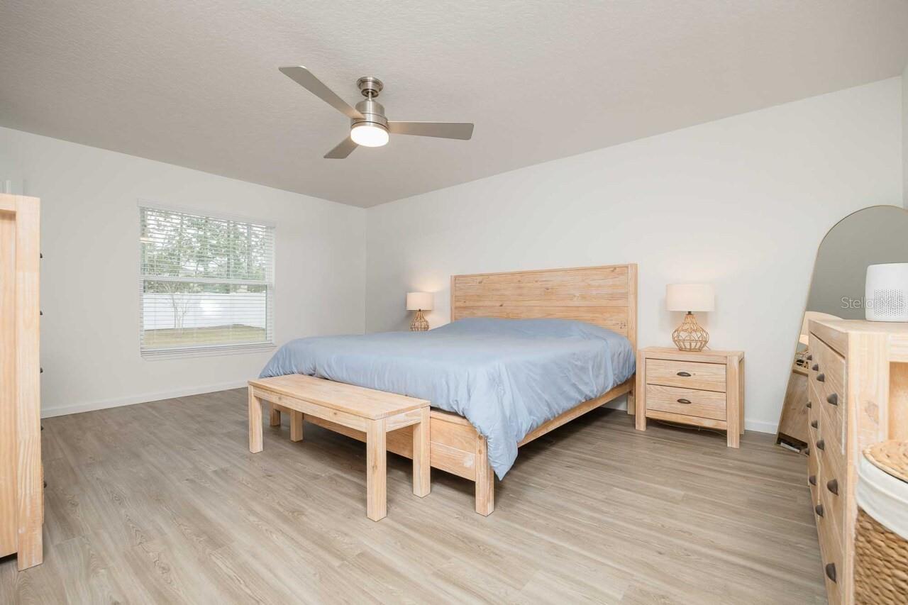 Image 16 of 30 For 42 Woodborn Lane