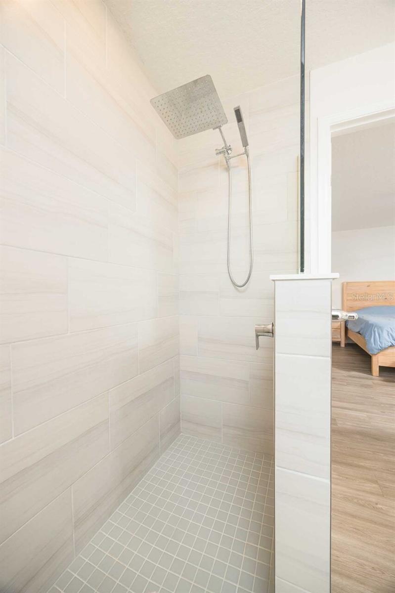 Image 21 of 30 For 42 Woodborn Lane