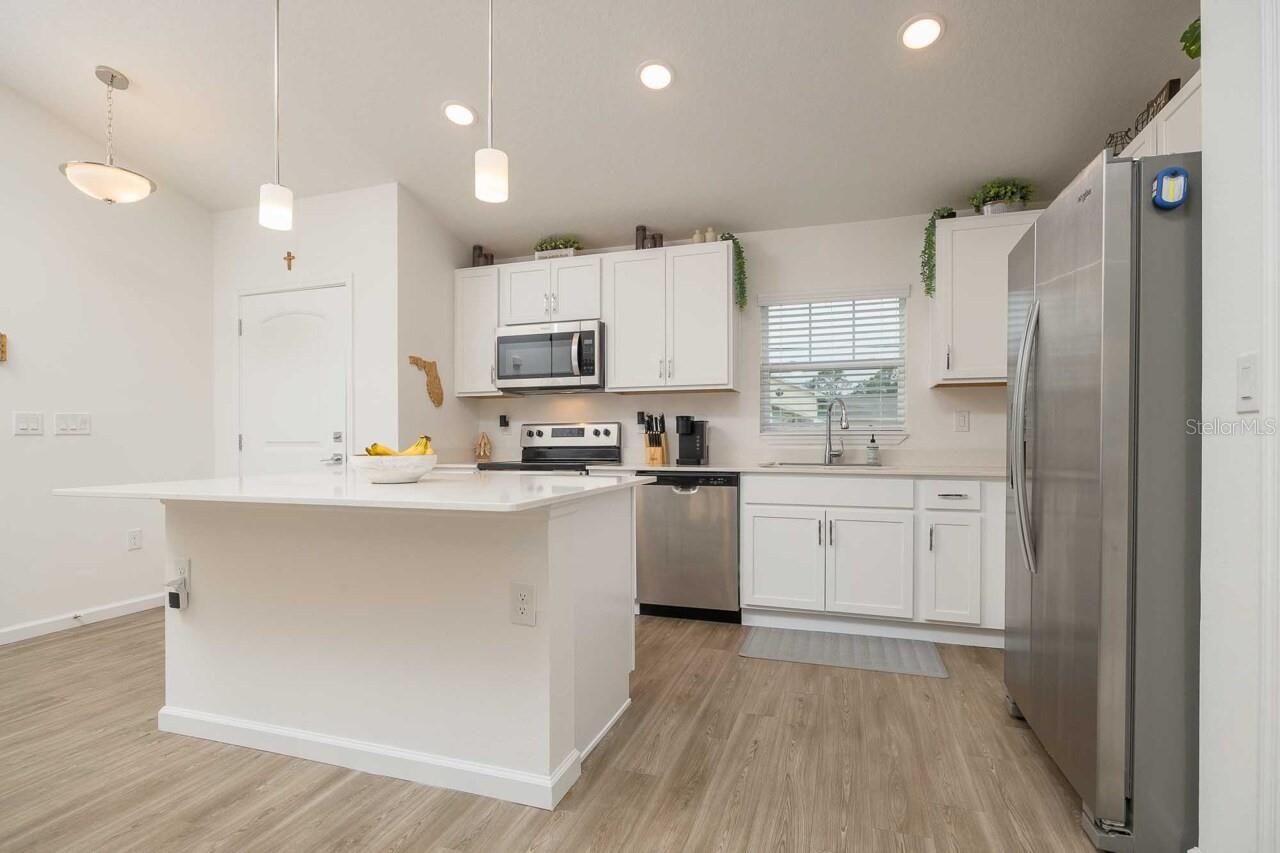 Image 9 of 30 For 42 Woodborn Lane