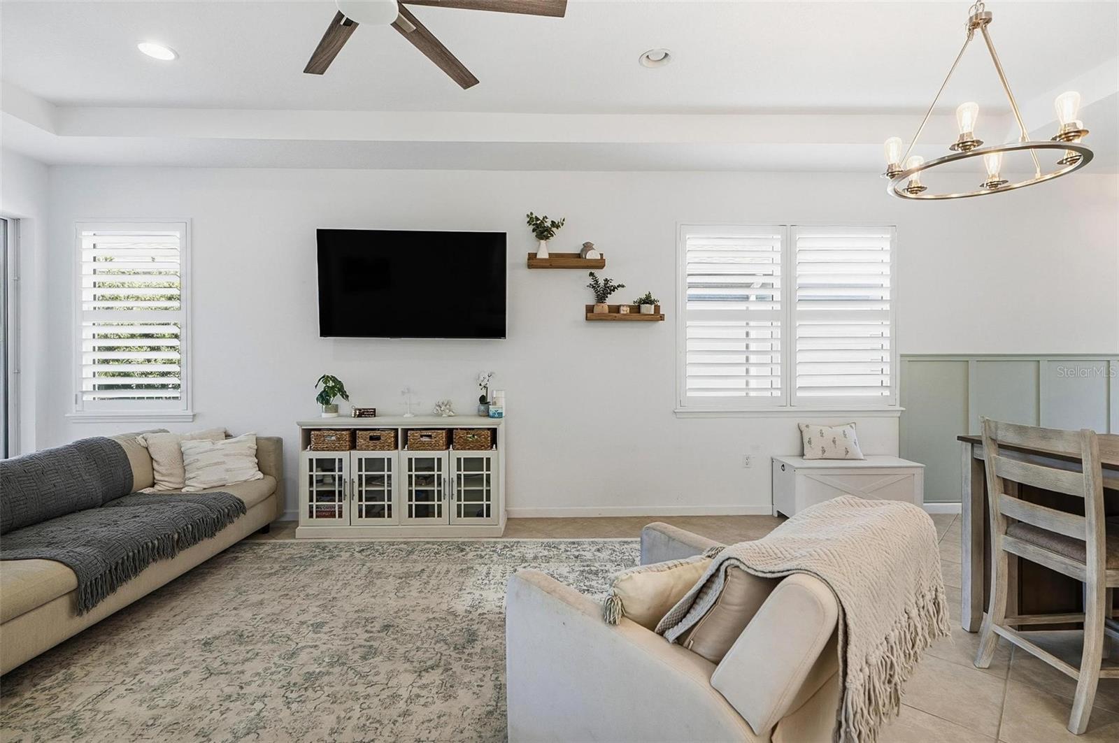 Image 18 of 63 For 1155 Victoria Hills Drive N