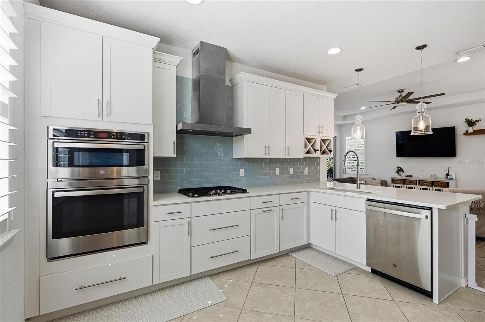 Image 4 of 63 For 1155 Victoria Hills Drive N