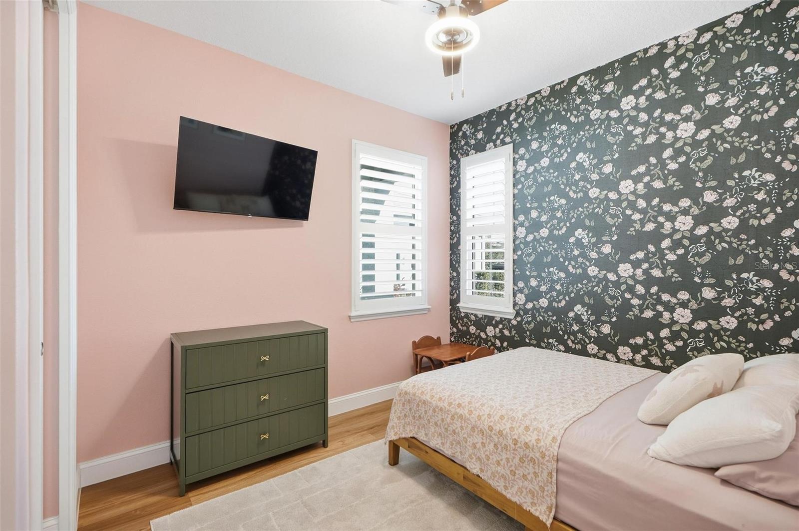 Image 40 of 63 For 1155 Victoria Hills Drive N