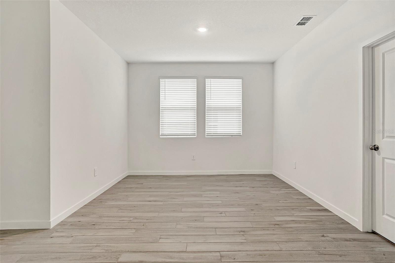 Image 9 of 29 For 62 Wandering Creek Way