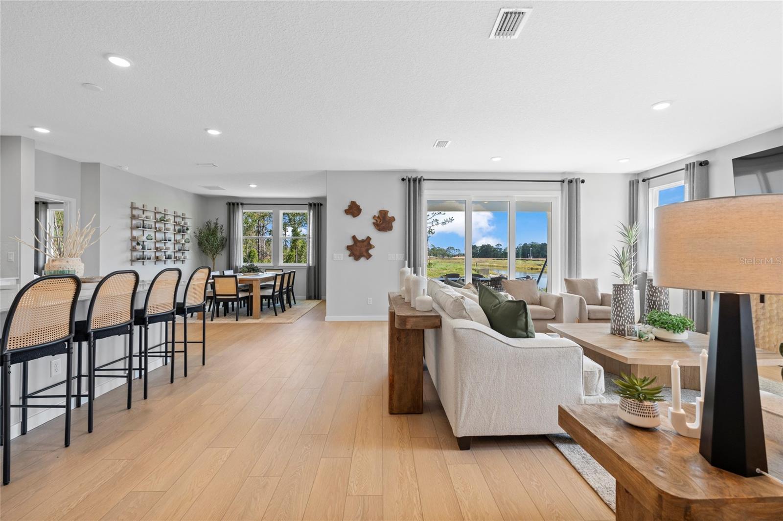 Image 20 of 37 For 90 Pegasus Road