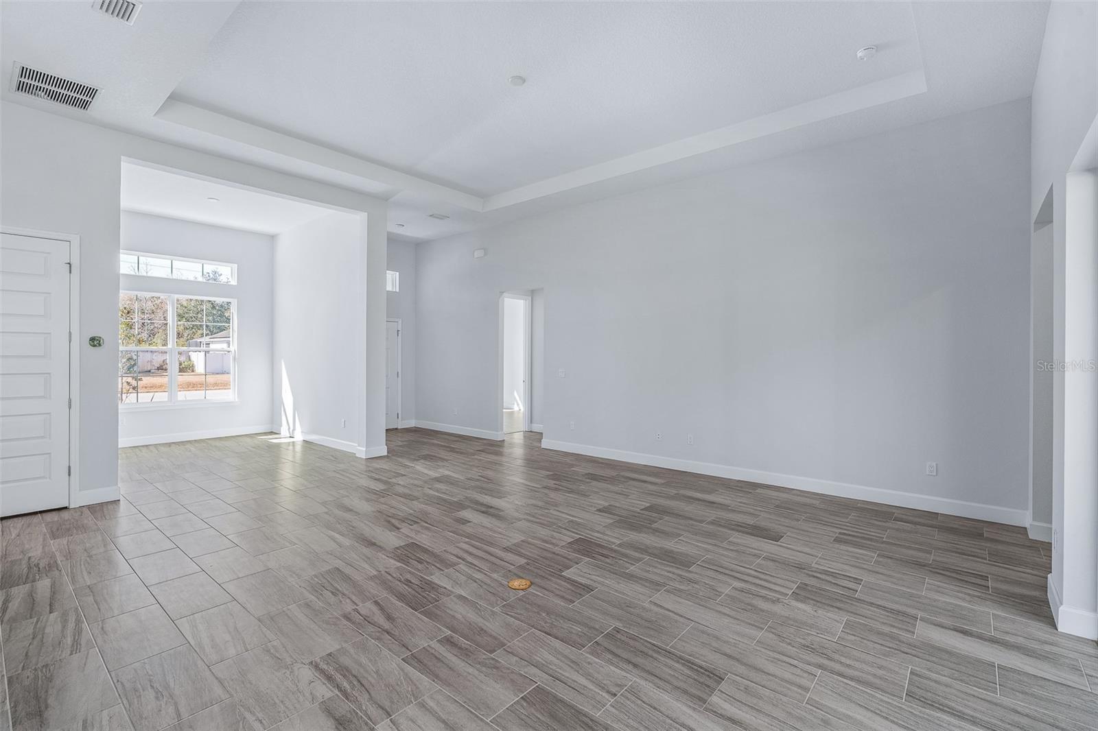 Image 11 of 66 For 19 Long Place