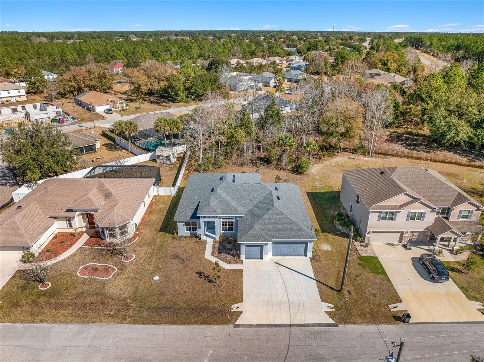 Image 3 of 66 For 19 Long Place