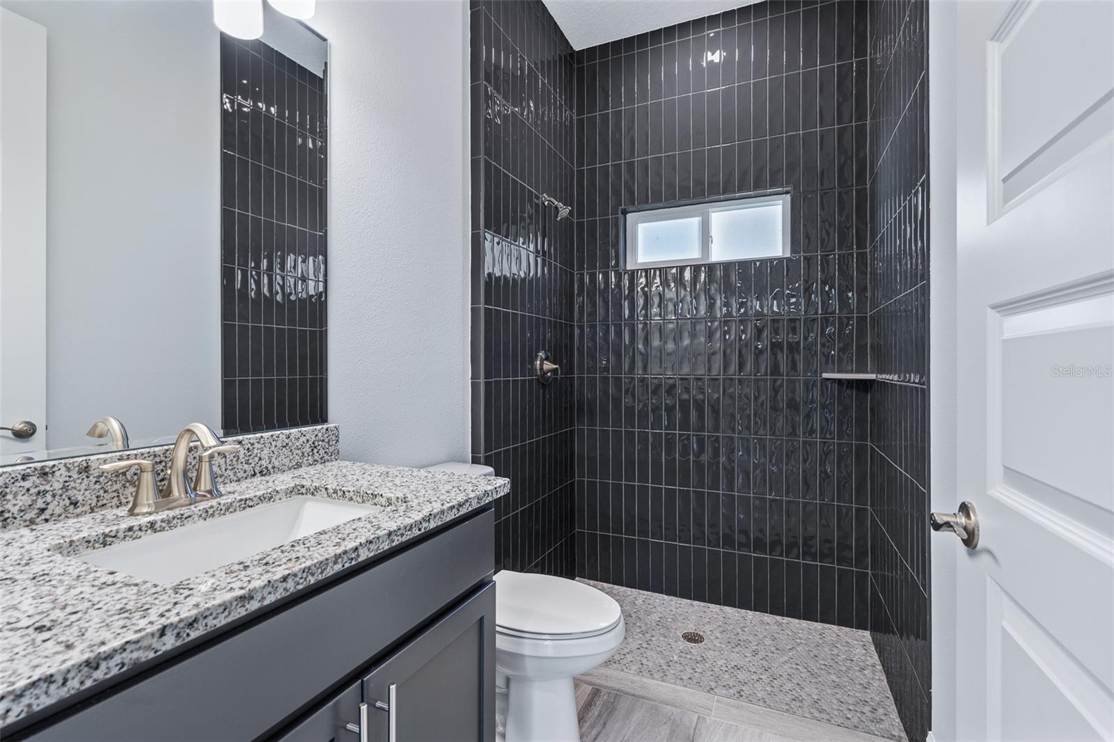 Image 40 of 66 For 19 Long Place