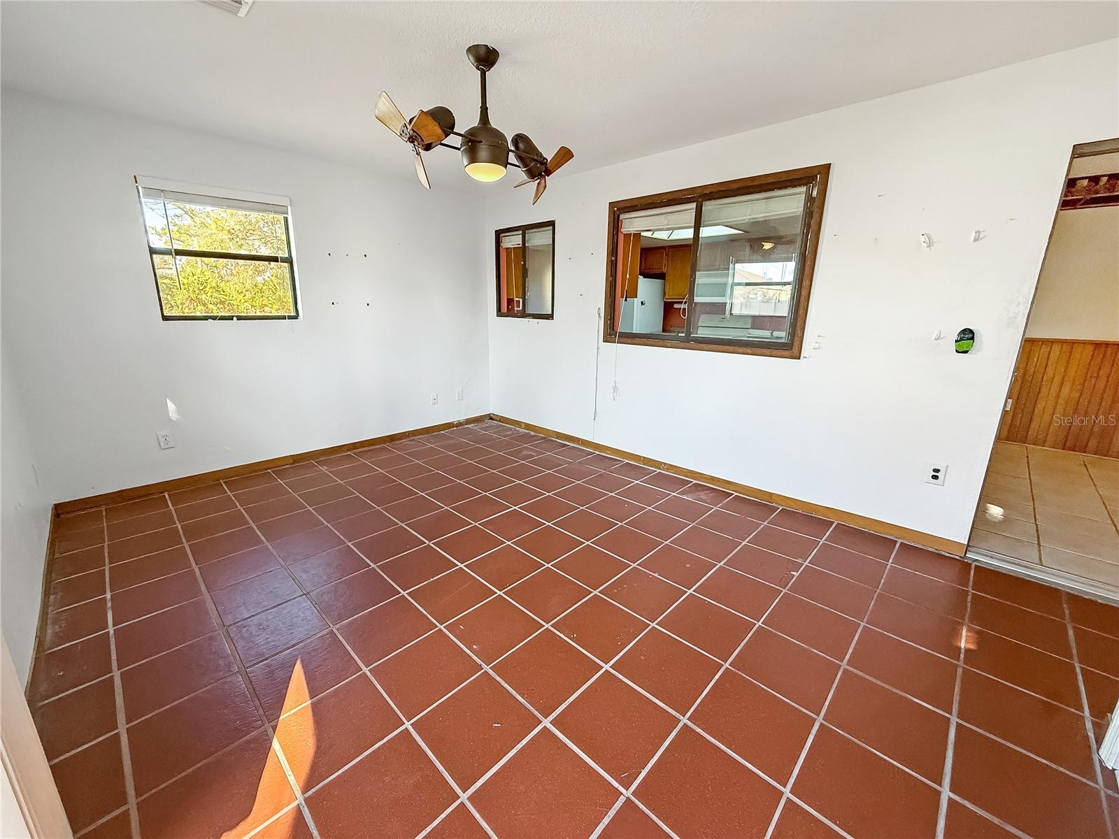 Image 9 of 25 For 1650 Burgundy Street Se