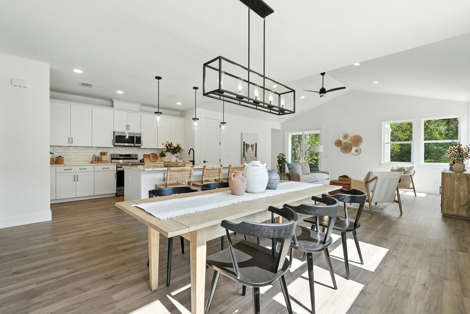 Image 10 of 42 For 15 Ulmus Place