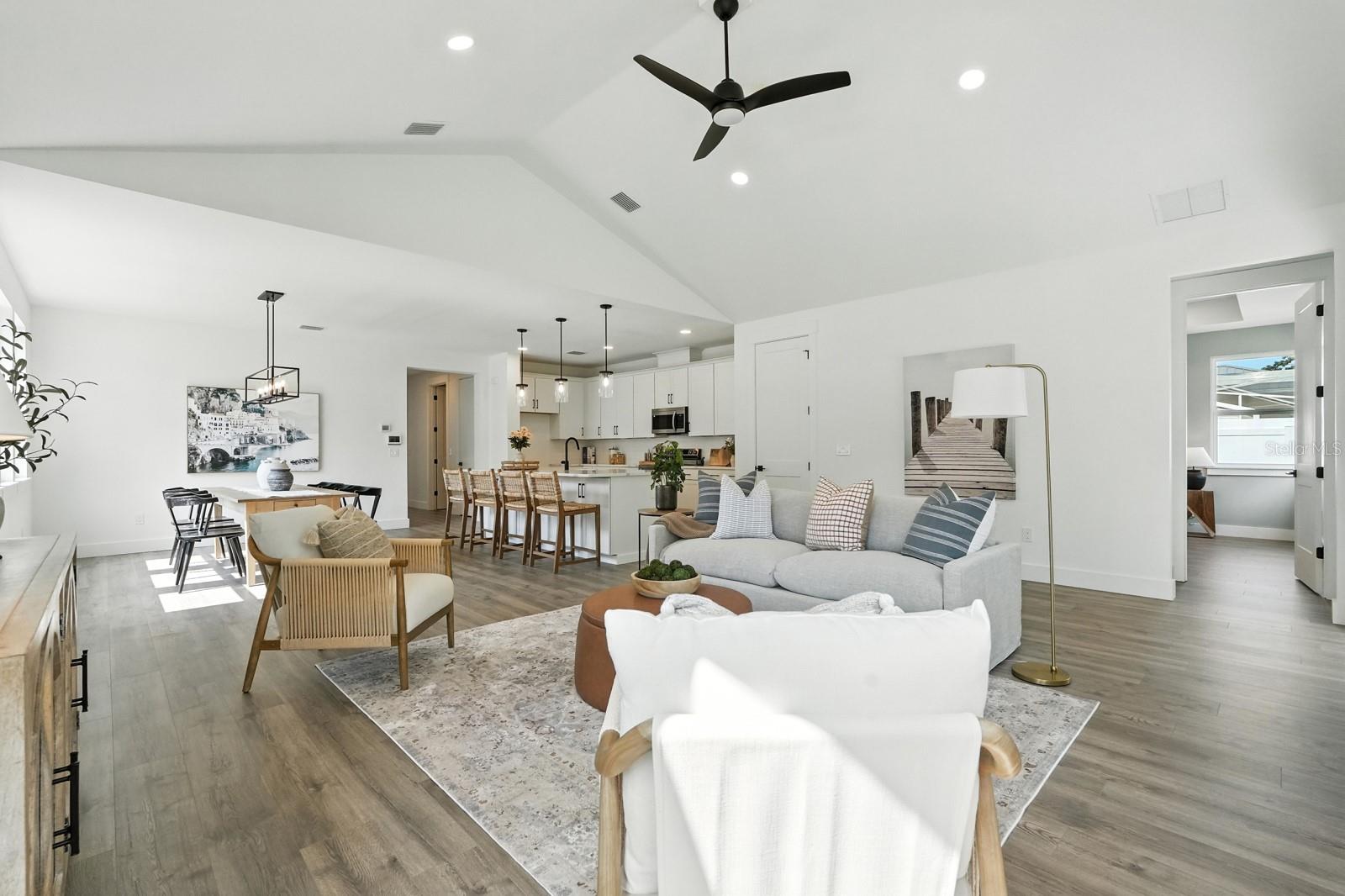 Image 13 of 42 For 15 Ulmus Place