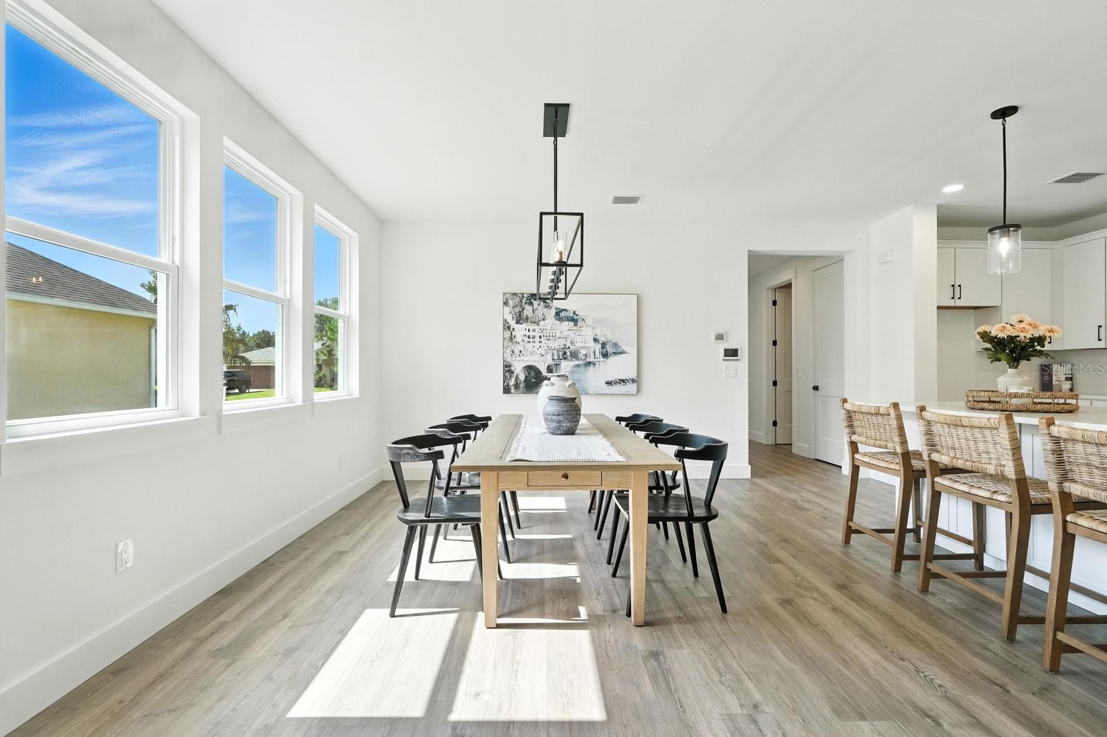 Image 15 of 42 For 15 Ulmus Place