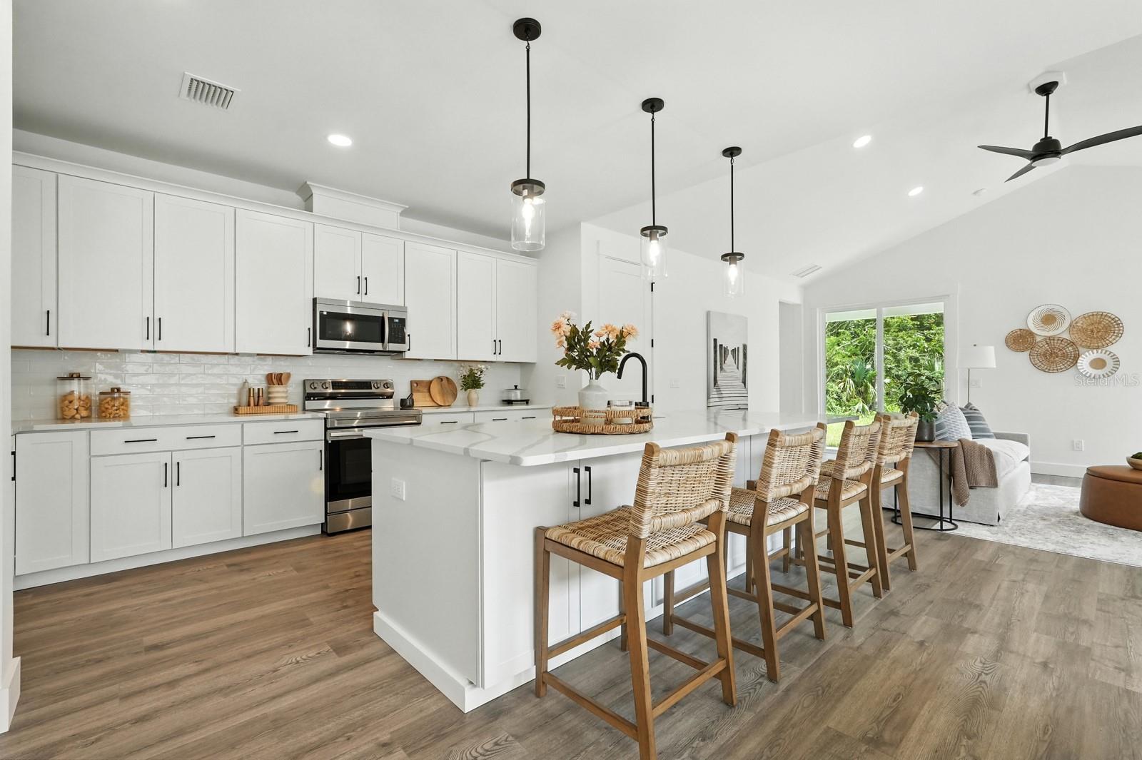 Image 17 of 42 For 15 Ulmus Place