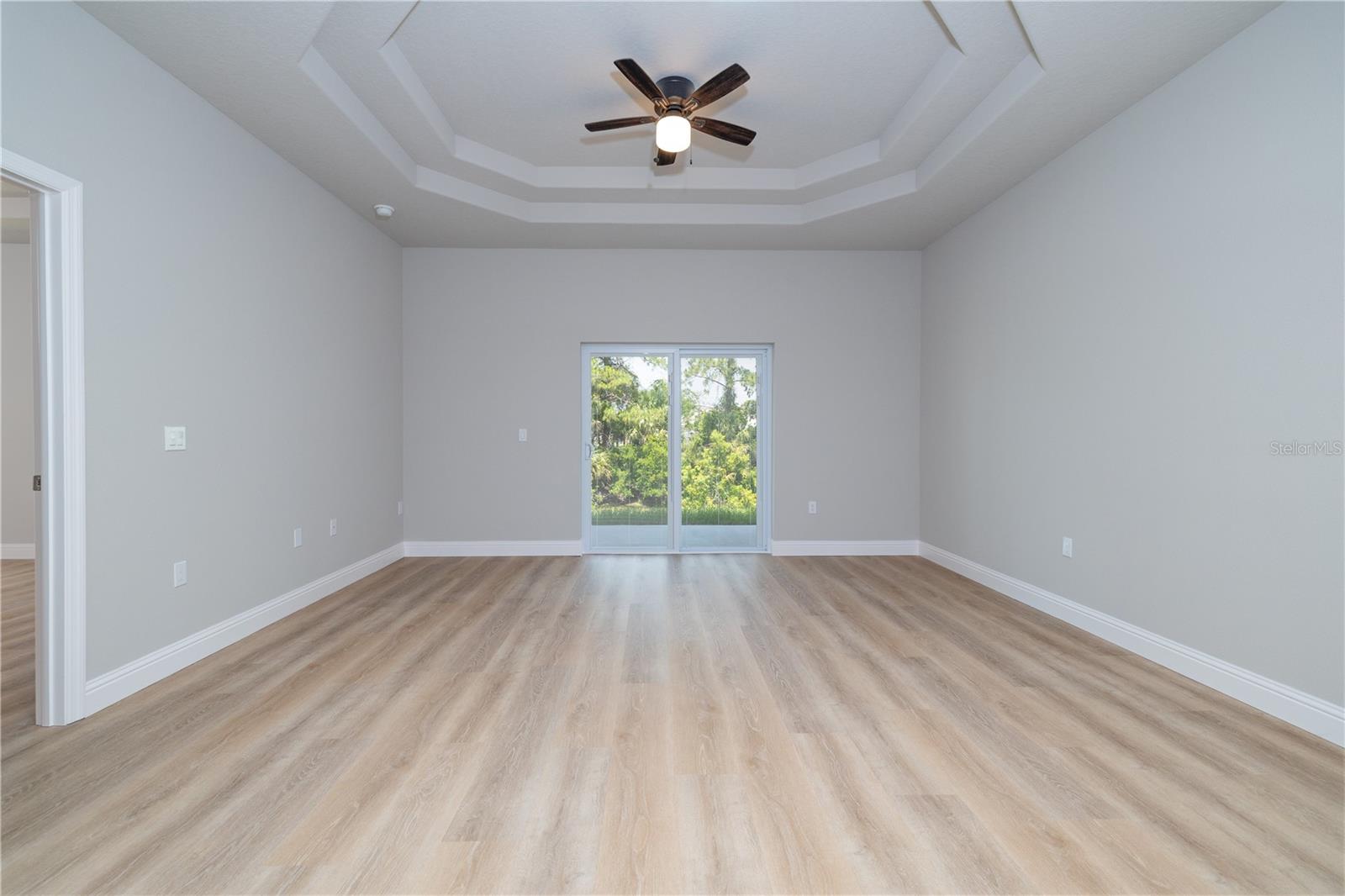 Image 4 of 13 For 39 Regent Lane A