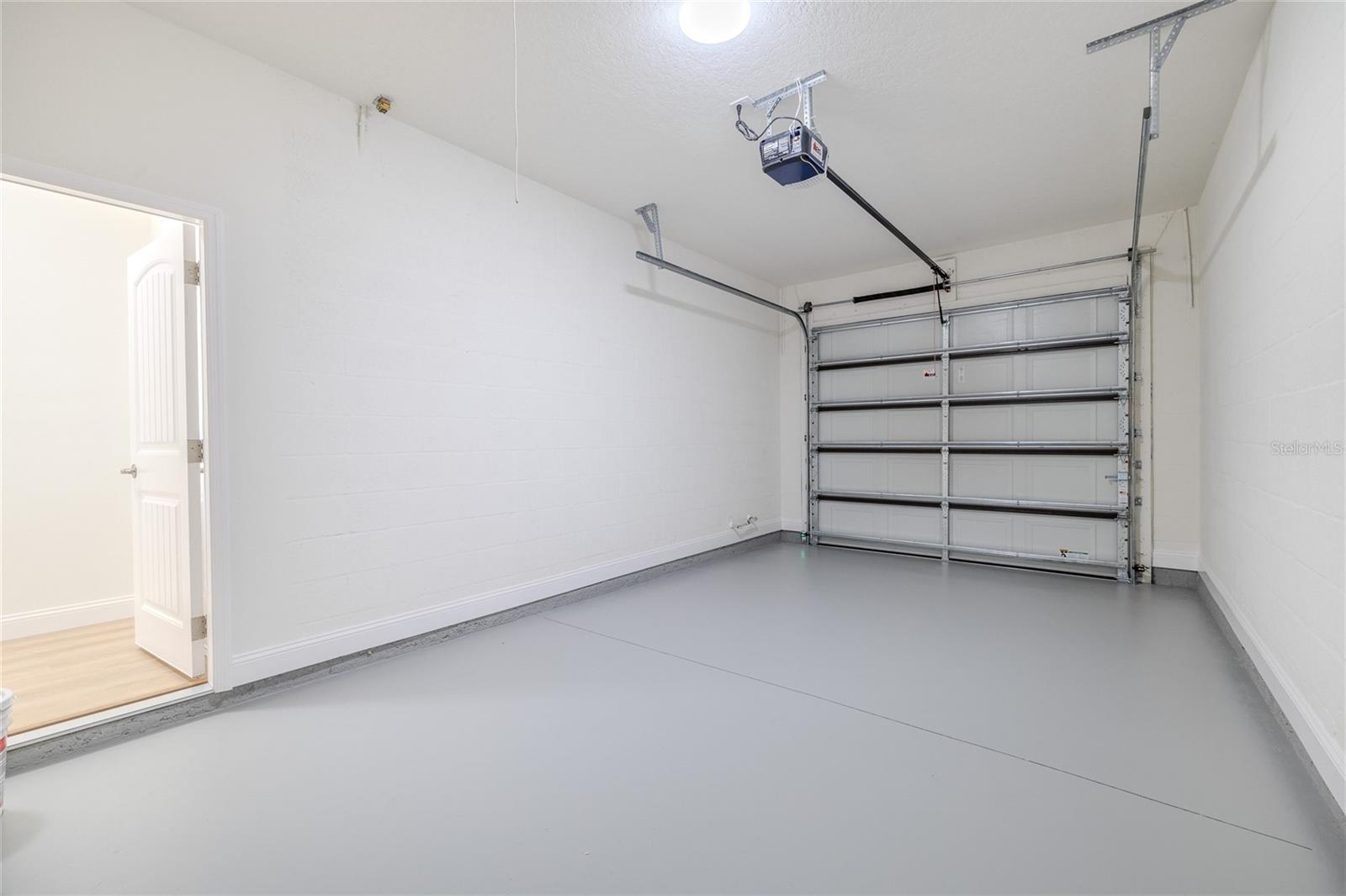 Image 26 of 29 For 2 Rainbow Lane A