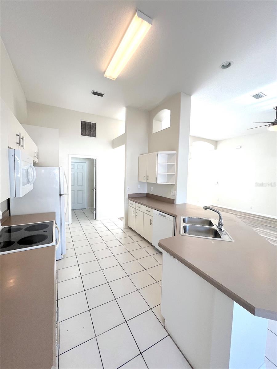 Image 20 of 64 For 75 Freemont Turn