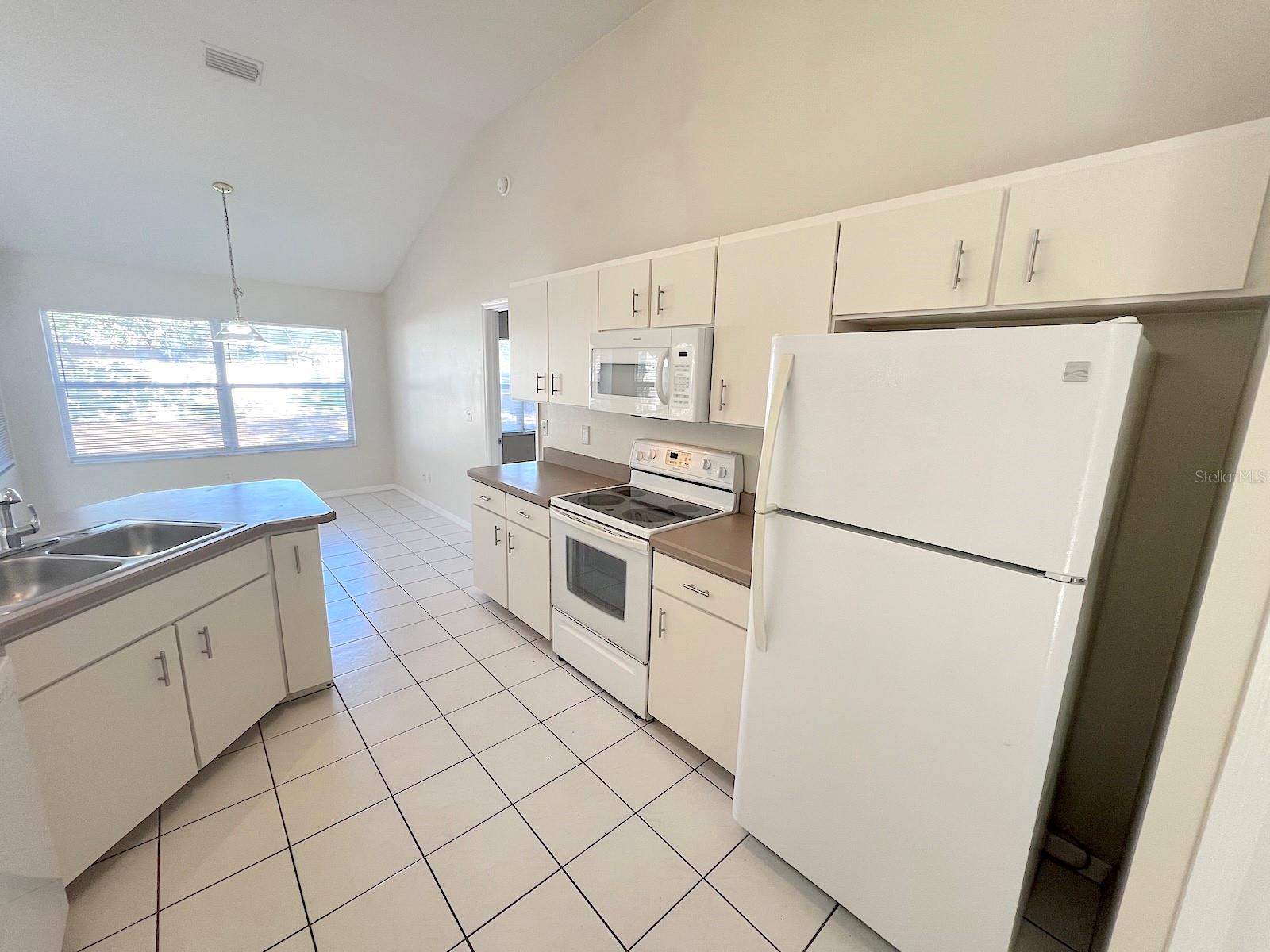 Image 22 of 64 For 75 Freemont Turn