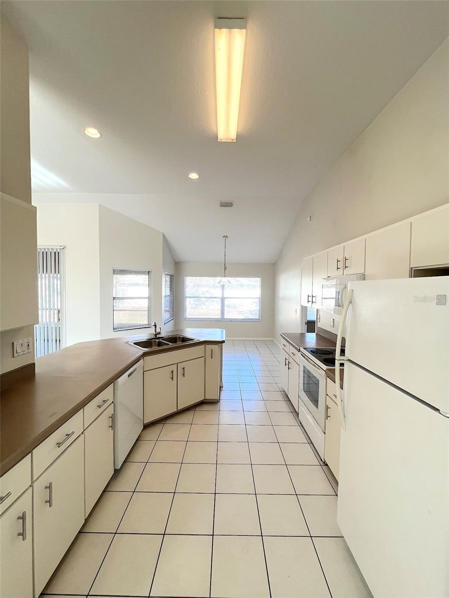 Image 23 of 64 For 75 Freemont Turn