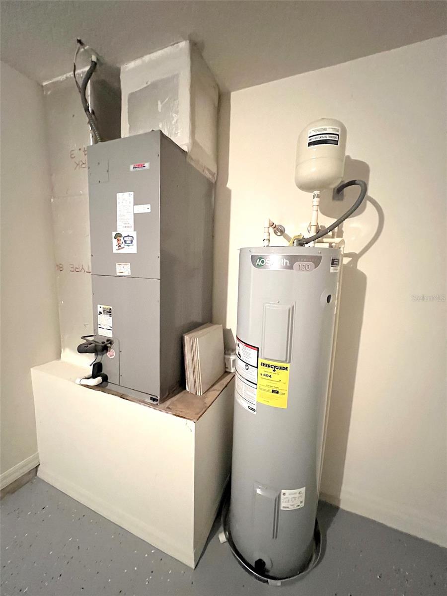 Image 54 of 64 For 75 Freemont Turn