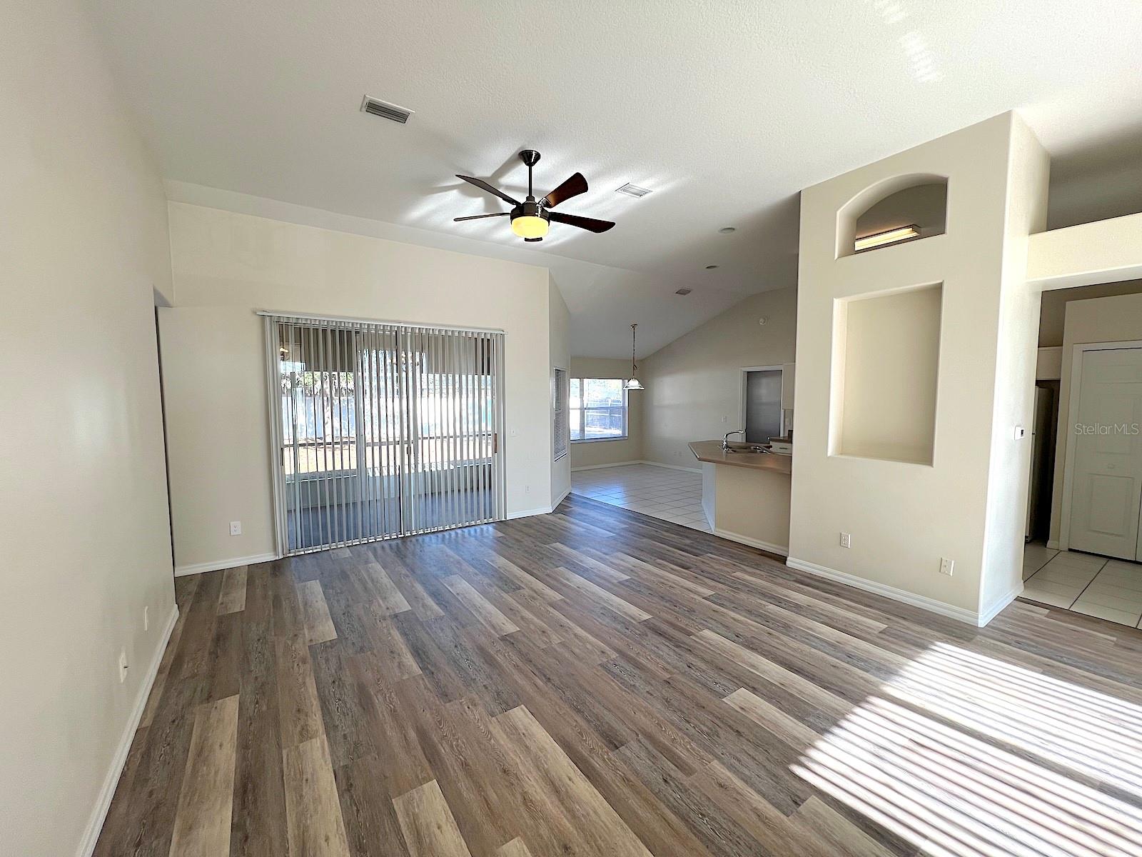 Image 7 of 64 For 75 Freemont Turn