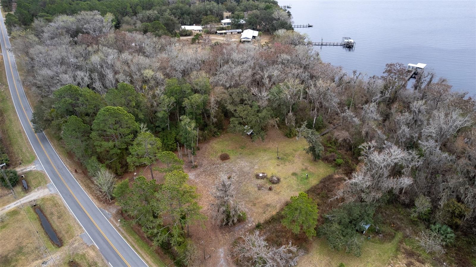 Image 28 of 38 For 455 River Road