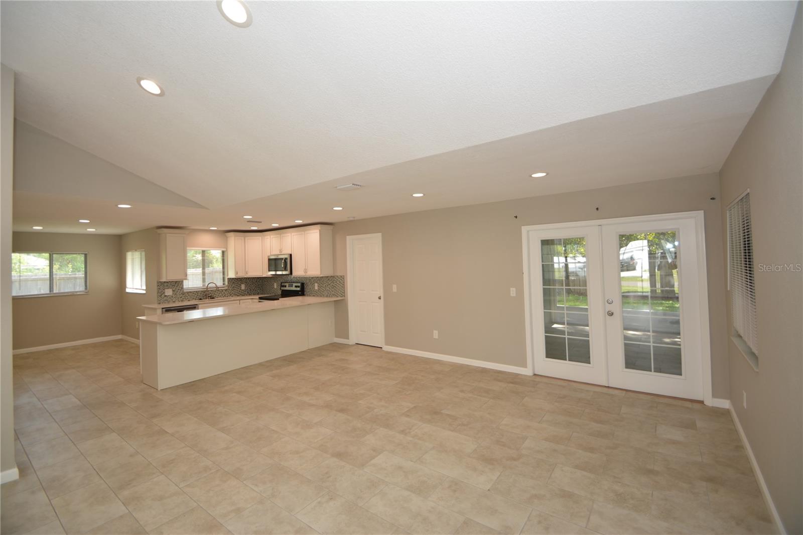 Image 12 of 37 For 17 Evansville Lane