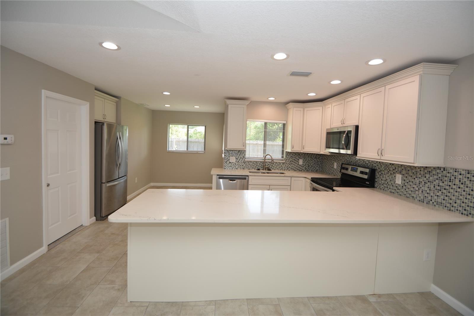 Image 14 of 37 For 17 Evansville Lane