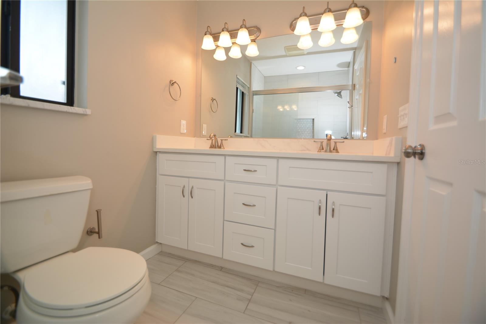 Image 24 of 37 For 17 Evansville Lane