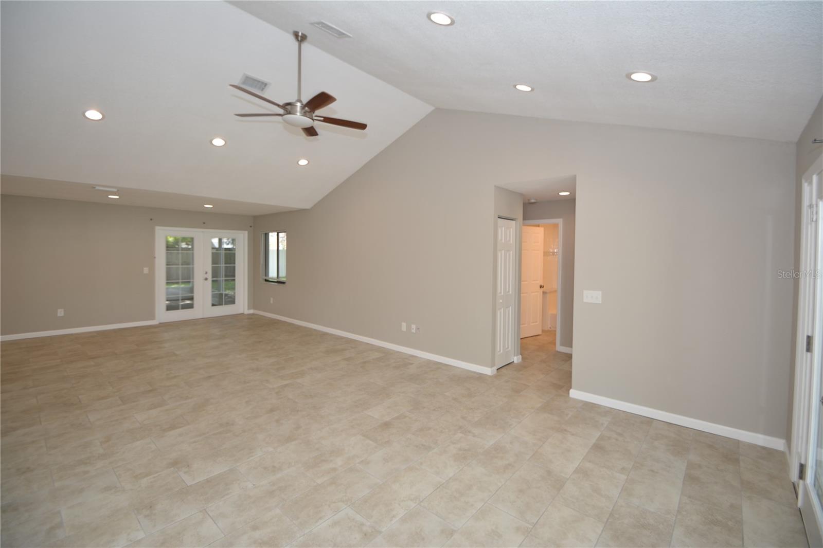 Image 4 of 37 For 17 Evansville Lane