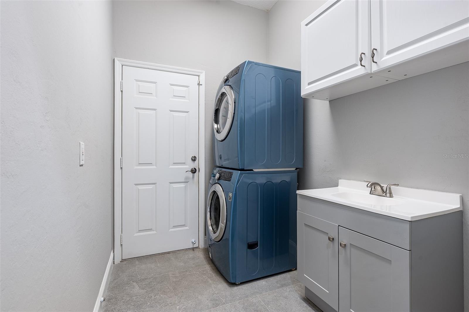 Image 24 of 54 For 17 Marbella Court