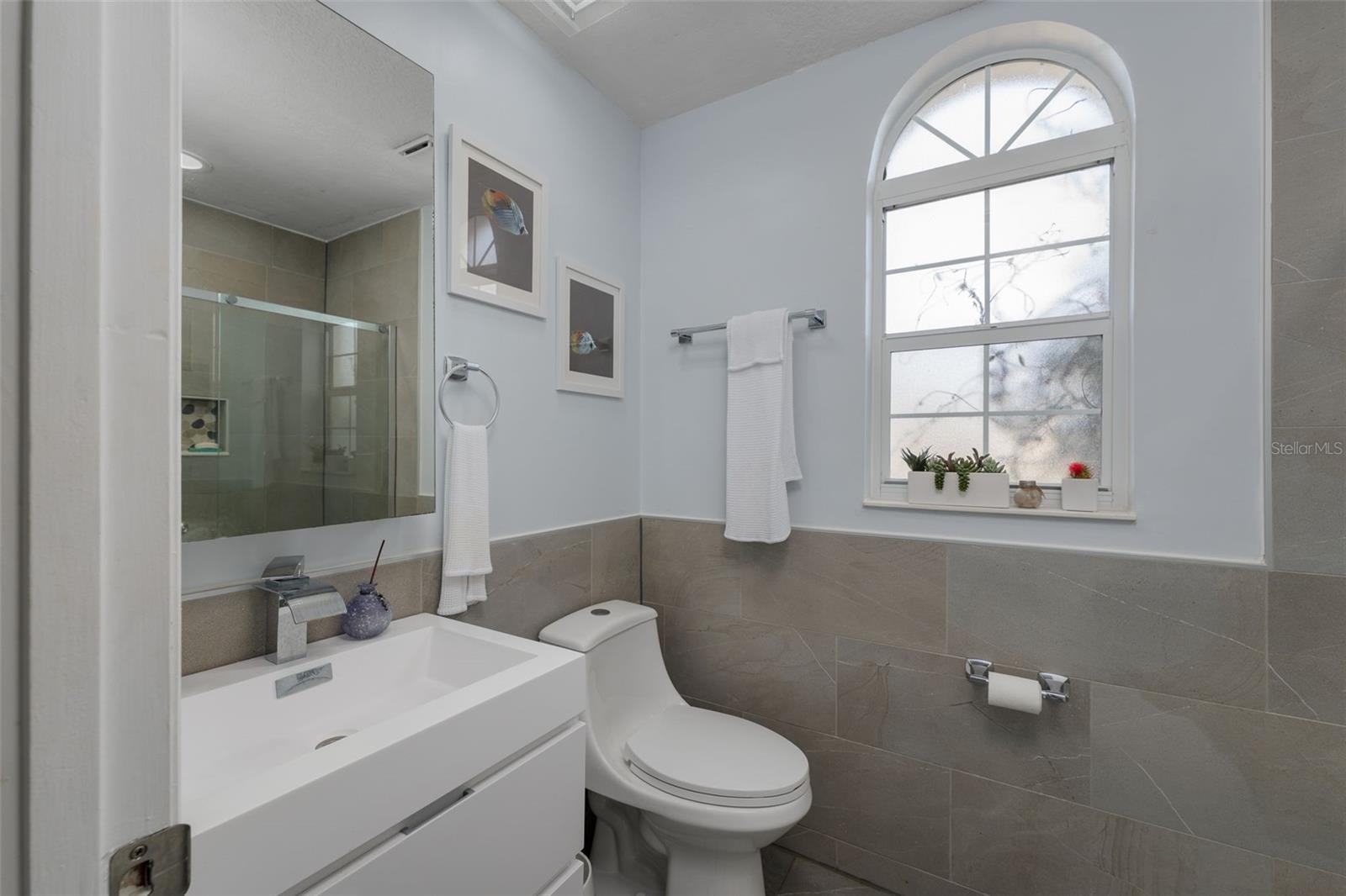 Image 14 of 61 For 34 San Carlos Drive