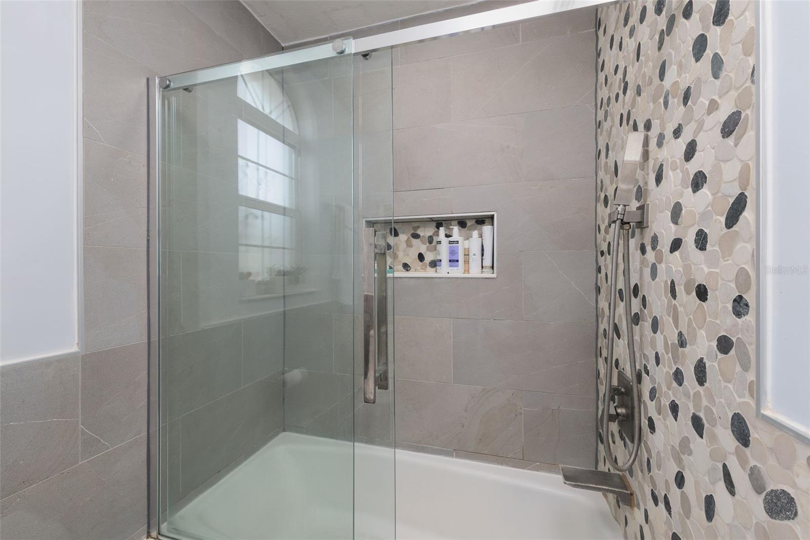 Image 16 of 61 For 34 San Carlos Drive