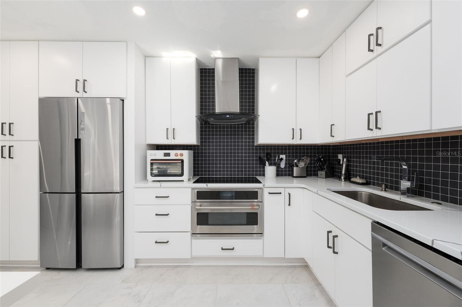 Image 6 of 61 For 34 San Carlos Drive