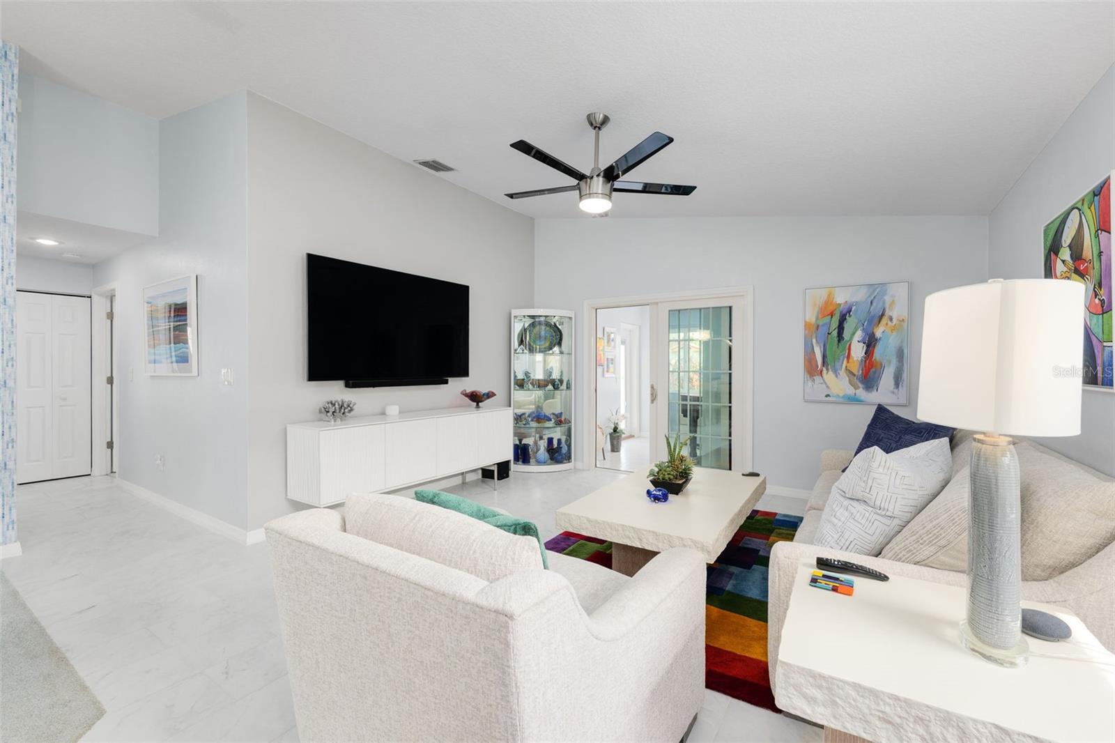 Image 9 of 61 For 34 San Carlos Drive