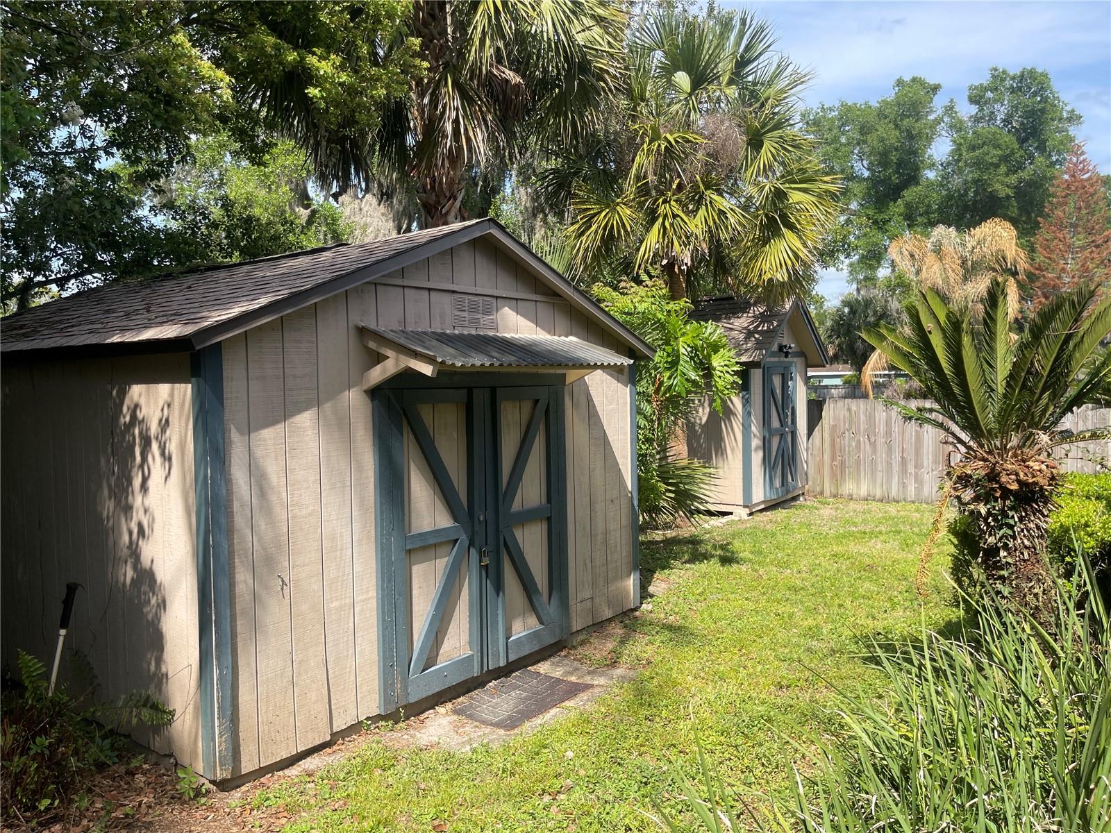 Image 22 of 36 For 731 Roberts Avenue