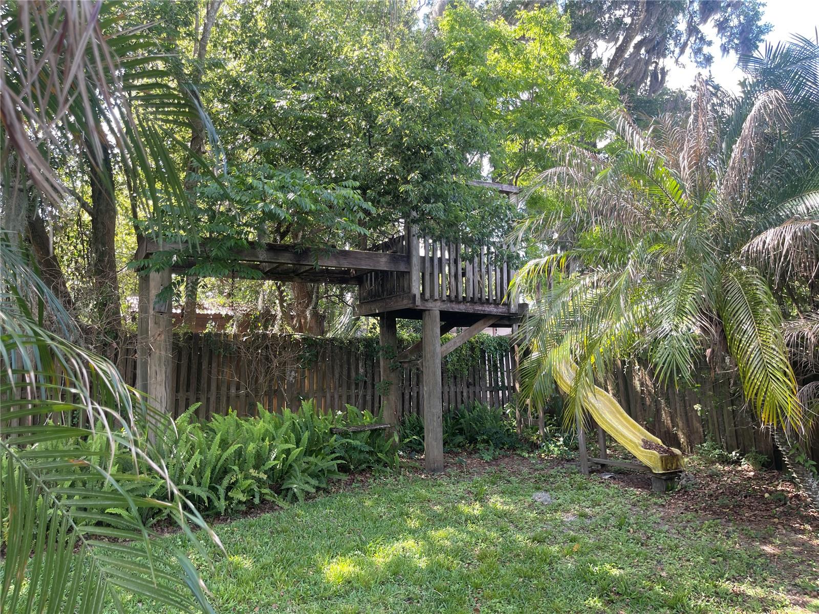 Image 23 of 36 For 731 Roberts Avenue