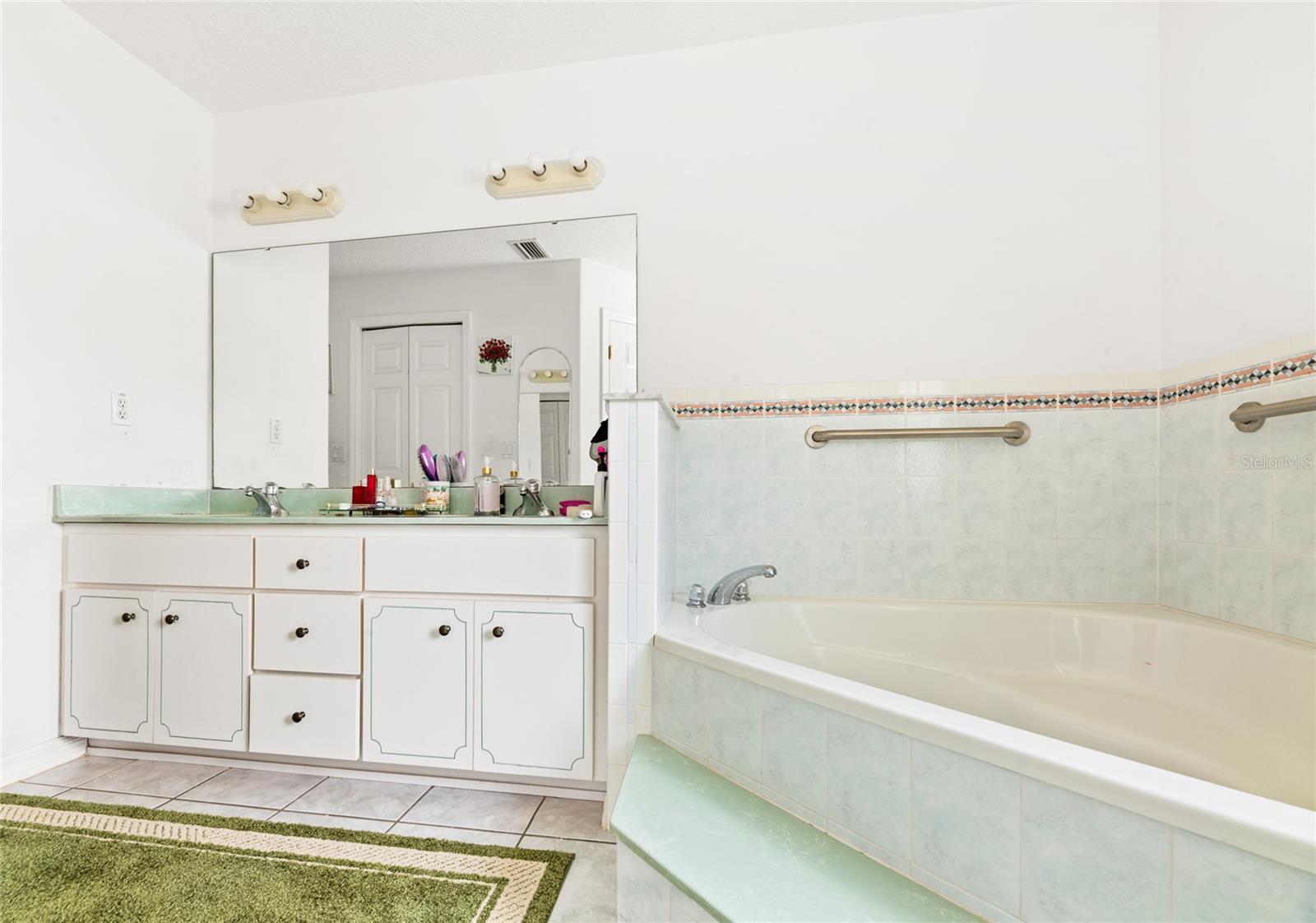 Image 7 of 33 For 1 Patchogue Lane