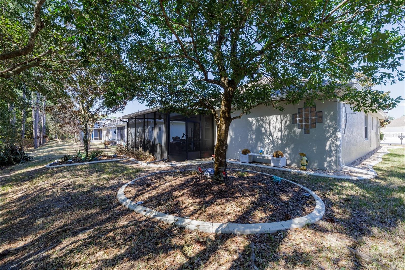 Image 26 of 33 For 124 Raintree Circle