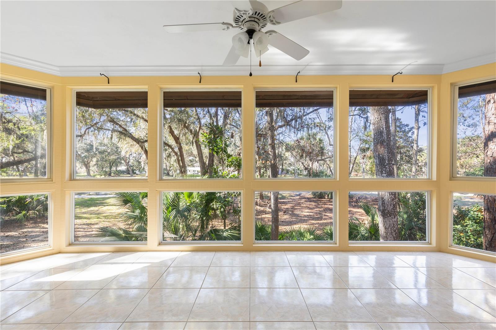 Image 17 of 84 For 24 Pinehurst Place 24