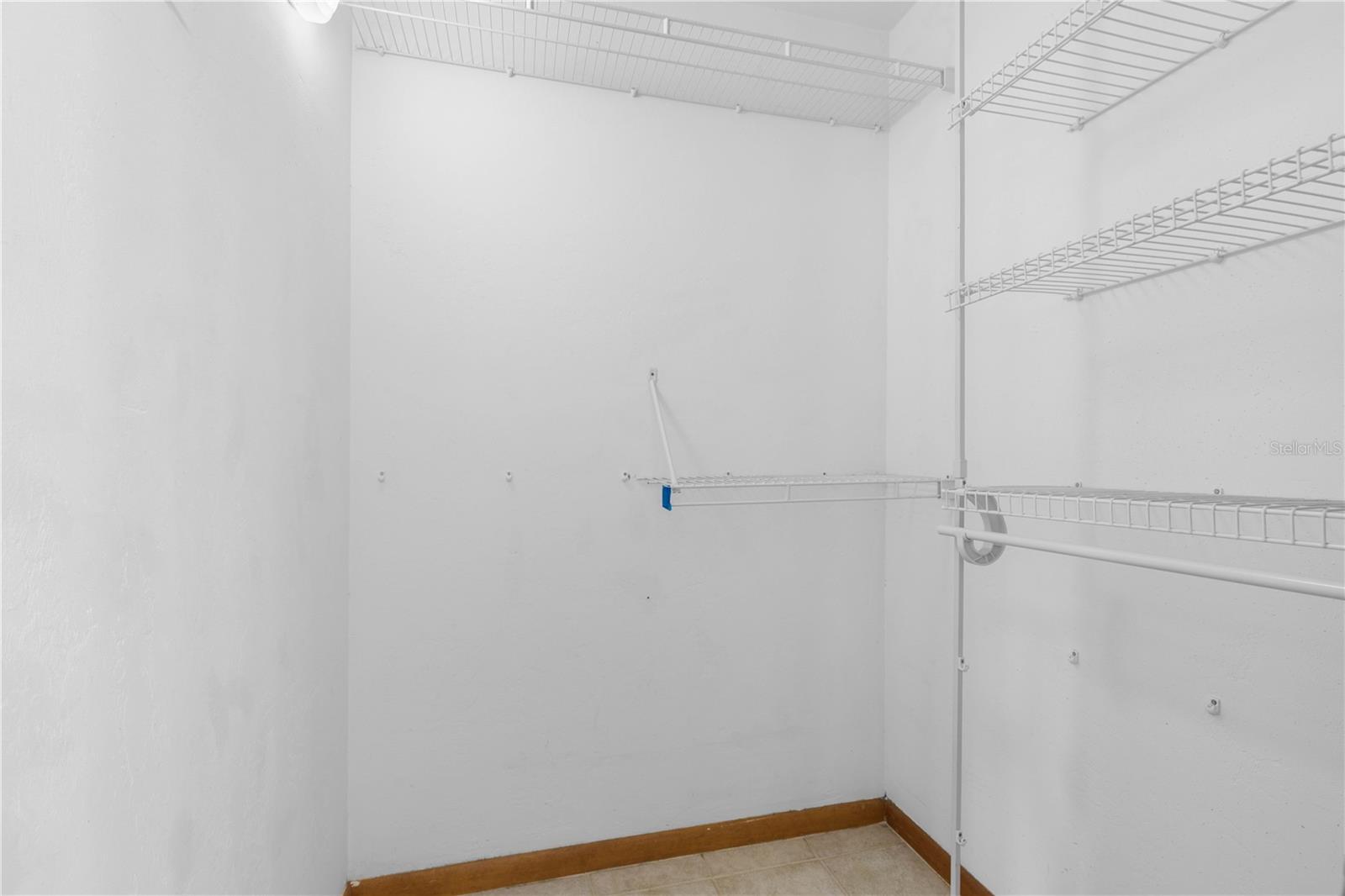 Image 33 of 84 For 24 Pinehurst Place 24