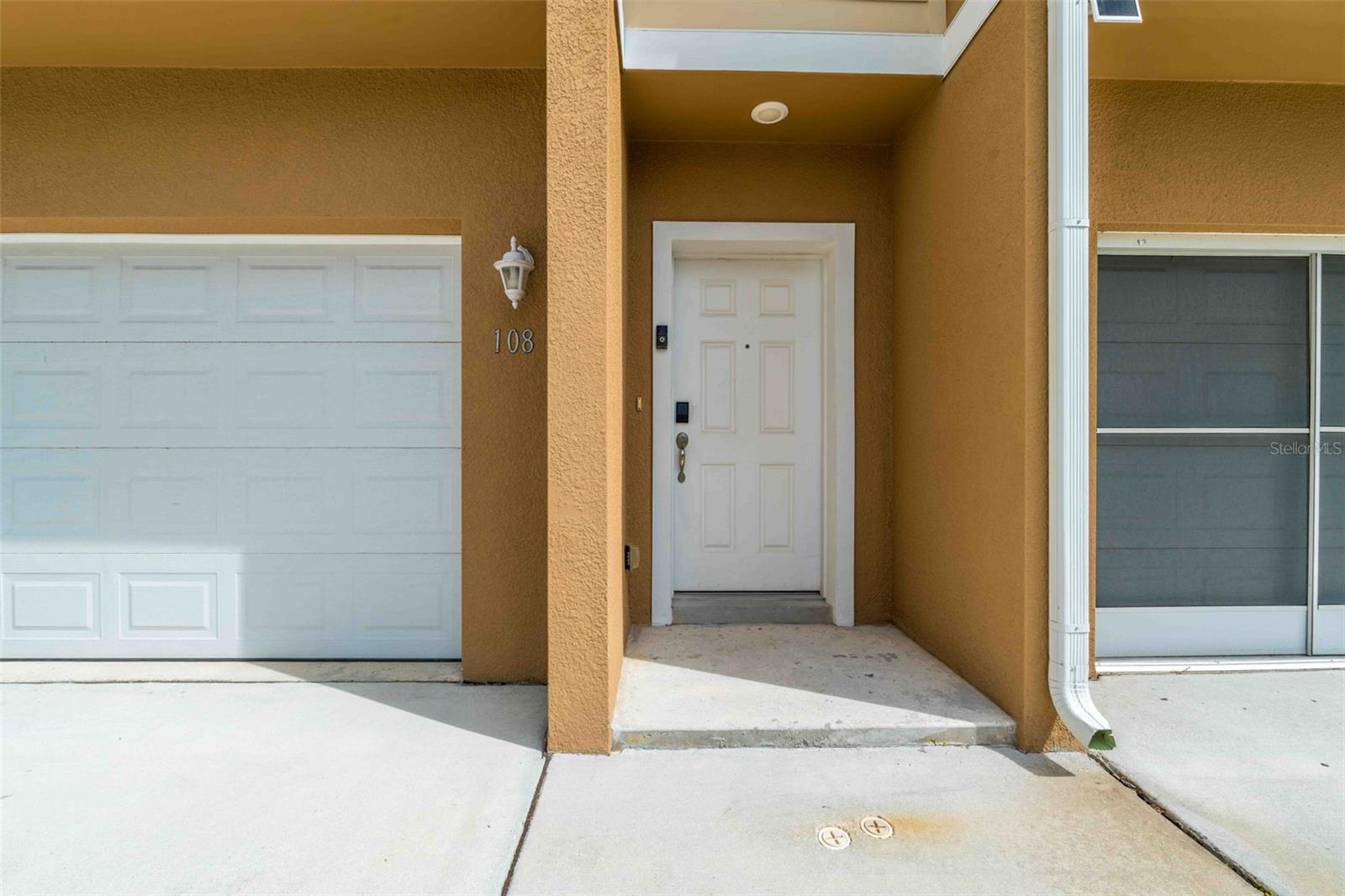 Image 10 of 60 For 108 Oceans Circle