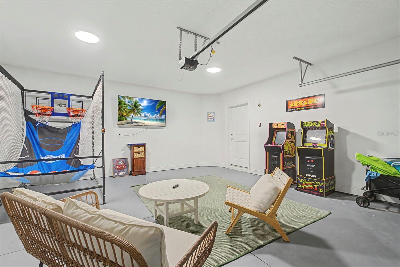 Image 15 of 60 For 108 Oceans Circle