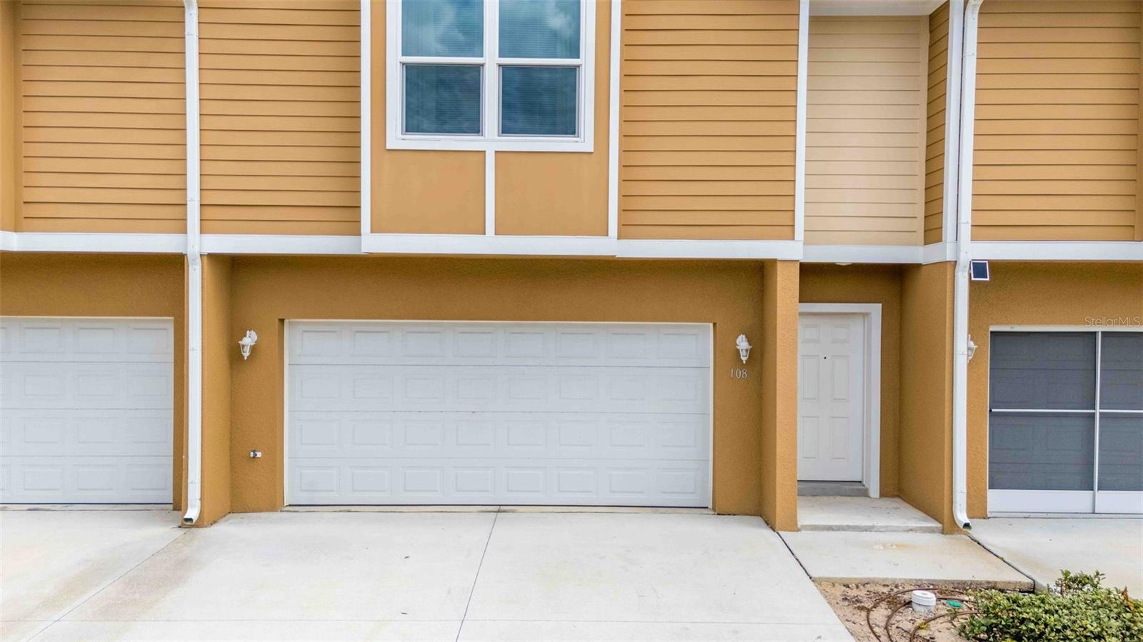 Image 9 of 60 For 108 Oceans Circle